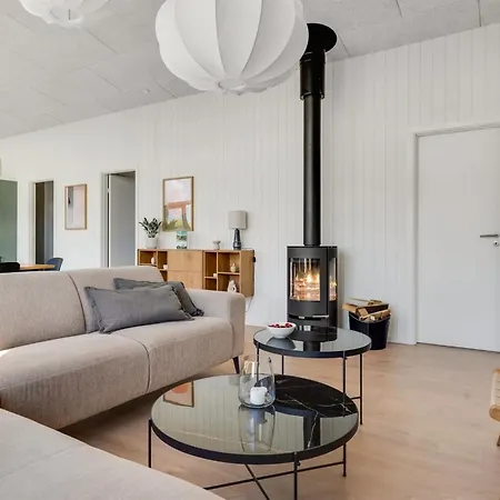 Marten - 500m From The Sea By Interhome Odder
